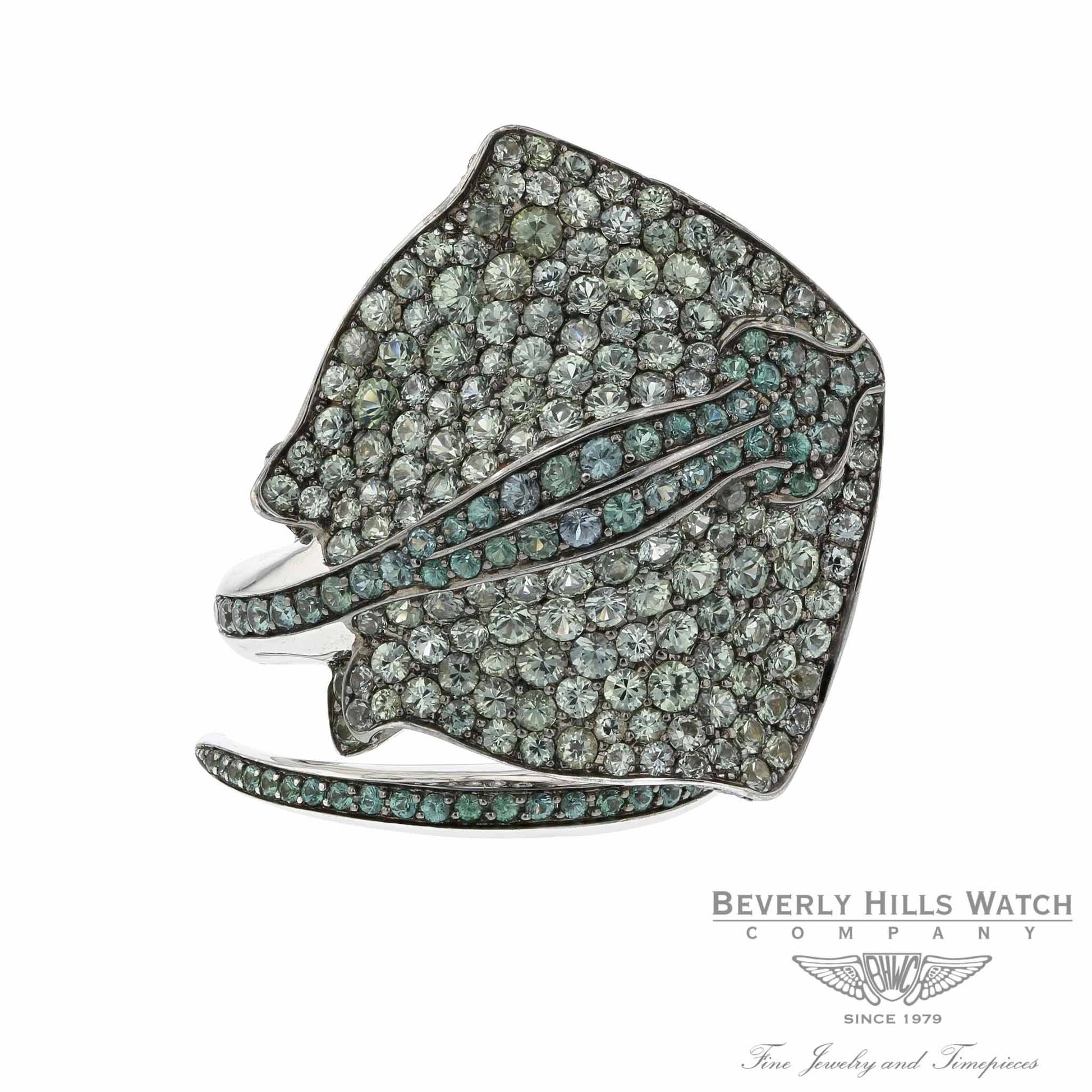 Naira & C Stingray Diamond and Green Sapphire Ring Y2QYD4