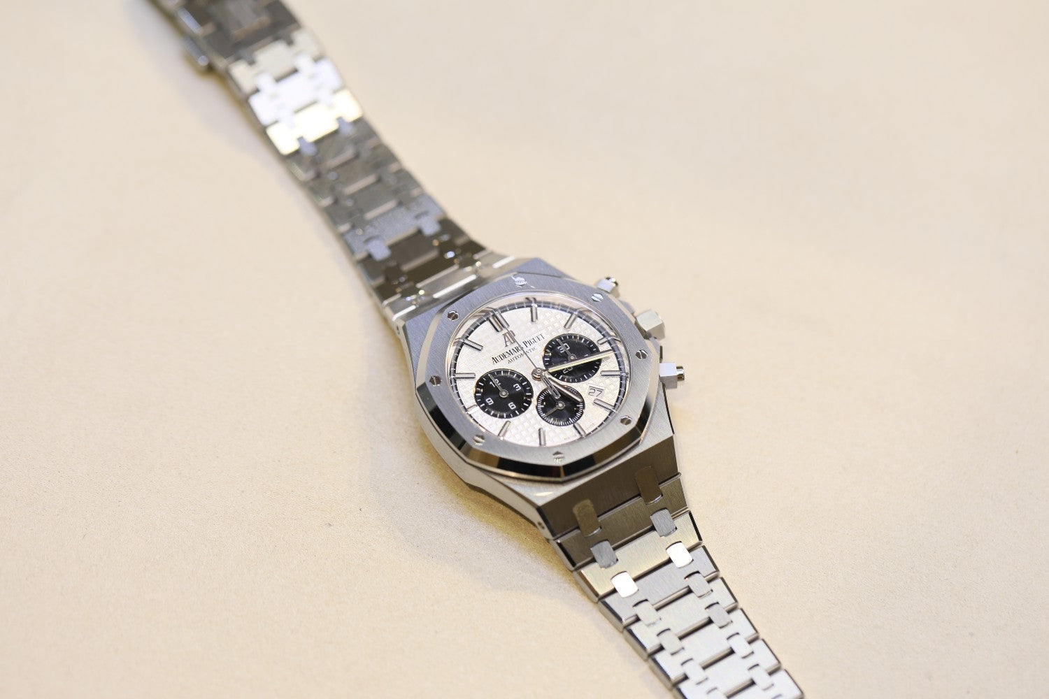 Audemars Piguet Royal Oak Chronograph 41mm Stainless Steel Panda 26331ST.OO.1220ST.03 1KP2EK - Beverly Hills Watch