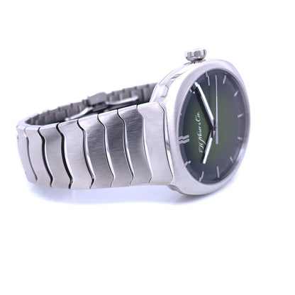 H.Moser & Cie. Streamliner Centre Seconds Matrix Green Fumé 6200-1200 - Beverly Hills Watch Company
