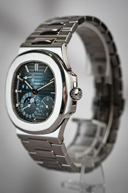 Patek Philippe Nautilus Power Reserve Moon Phases Blue Dial 5712/1a-001