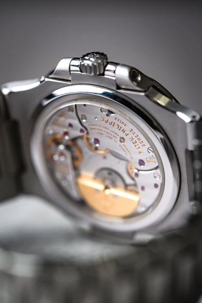 Patek Philippe Nautilus Power Reserve Moon Phases Blue Dial 5712/1a-001