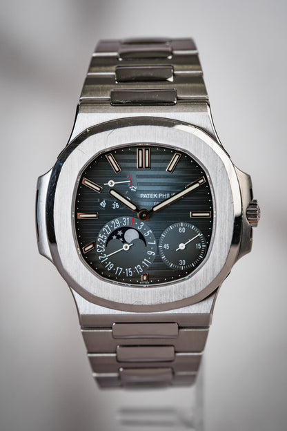 Patek Philippe Nautilus Power Reserve Moon Phases Blue Dial 5712/1a-001