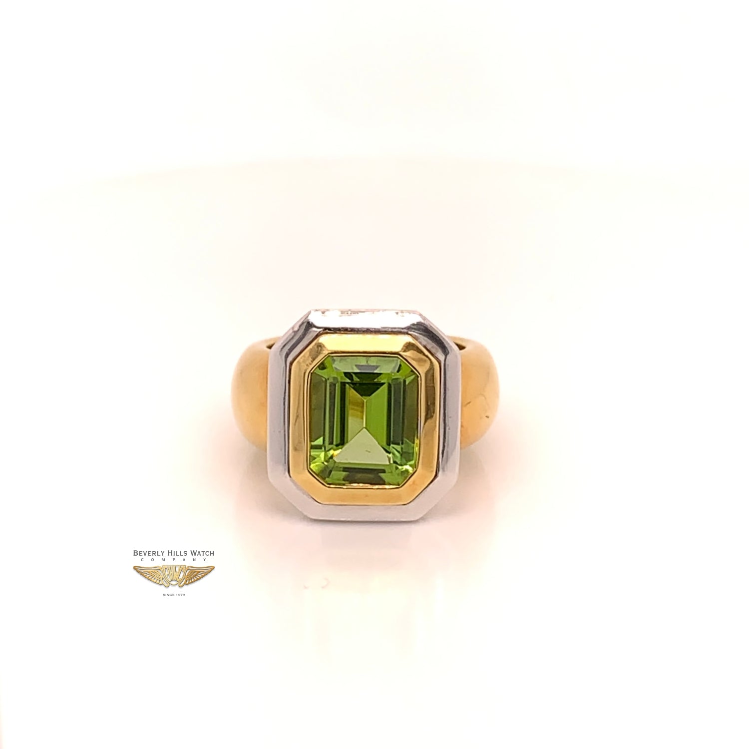 Naira & C Peridot 4.01ct Yellow Gold Ring 7316 - Beverly Hills Jewelry Store