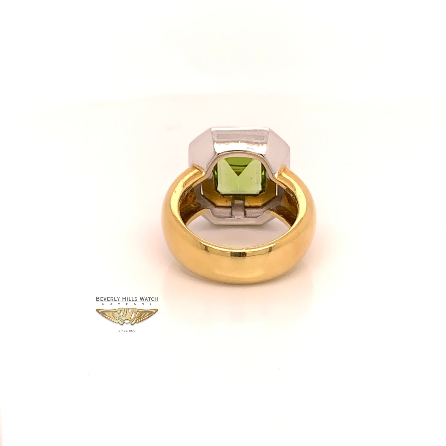Naira & C Peridot 4.01ct Yellow Gold Ring 7316 - Beverly Hills Jewelry Store