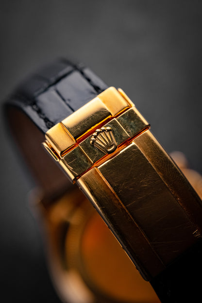 Rolex Daytona 40mm Yellow Gold Panda Dial 116518