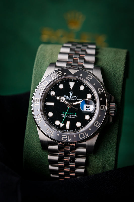Rolex GMT Master II Bruce Wayne 126710GRNR