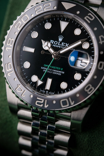 Rolex GMT Master II Bruce Wayne 126710GRNR