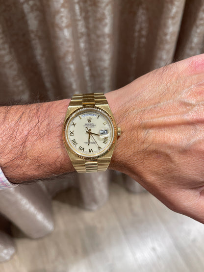 Rolex OysterQuartz 36mm Day-Date President 19018