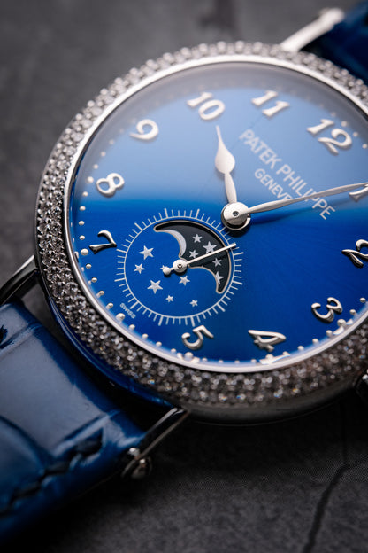 Patek Philippe Complications Moon Phase 33mm White Gold 7121/200G-001