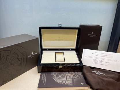 Patek Philippe Complications Moon Phase 33mm White Gold 7121/200G-001