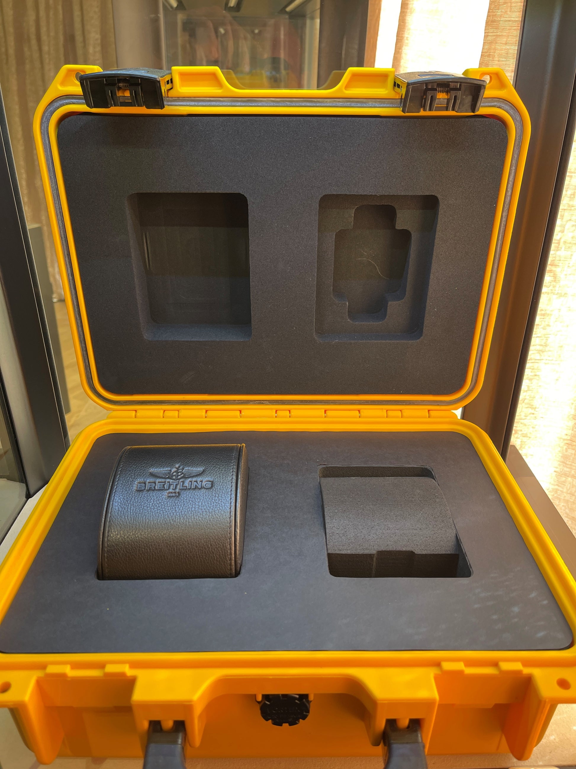 Breitling Professional Emergency ll 51mm E7632522/BC02/159E - Beverly Hills Watch Company