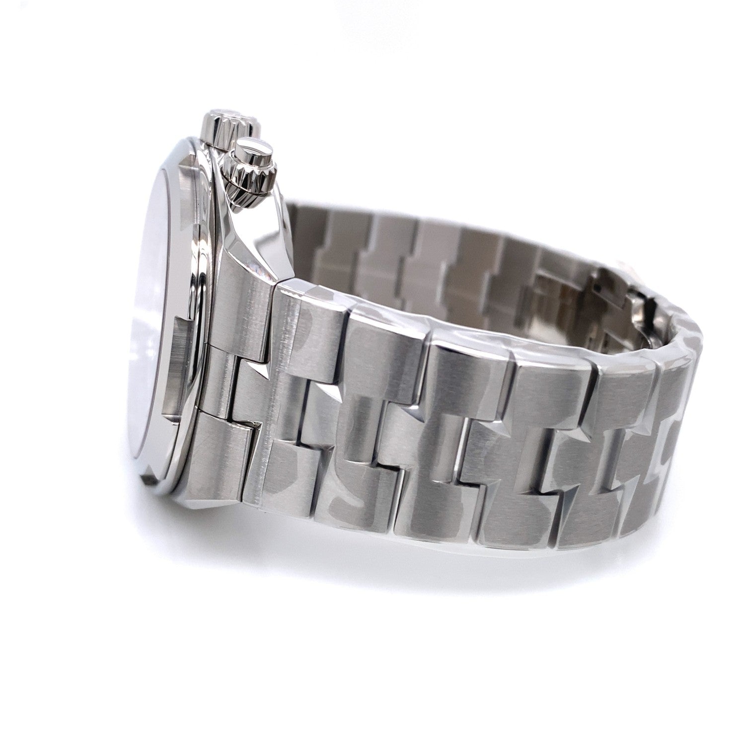 Vacheron Constantin 42.50mm Overseas Chronograph Automatic Blue Dial 5500V/110A-B148 - Beverly Hills Watch Company