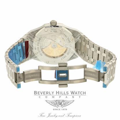 Audemars Piguet Royal Oak 41mm QEII Cup Platinum and Stainless Steel 15403IP.OO.1220IP.01 CX2NPQ