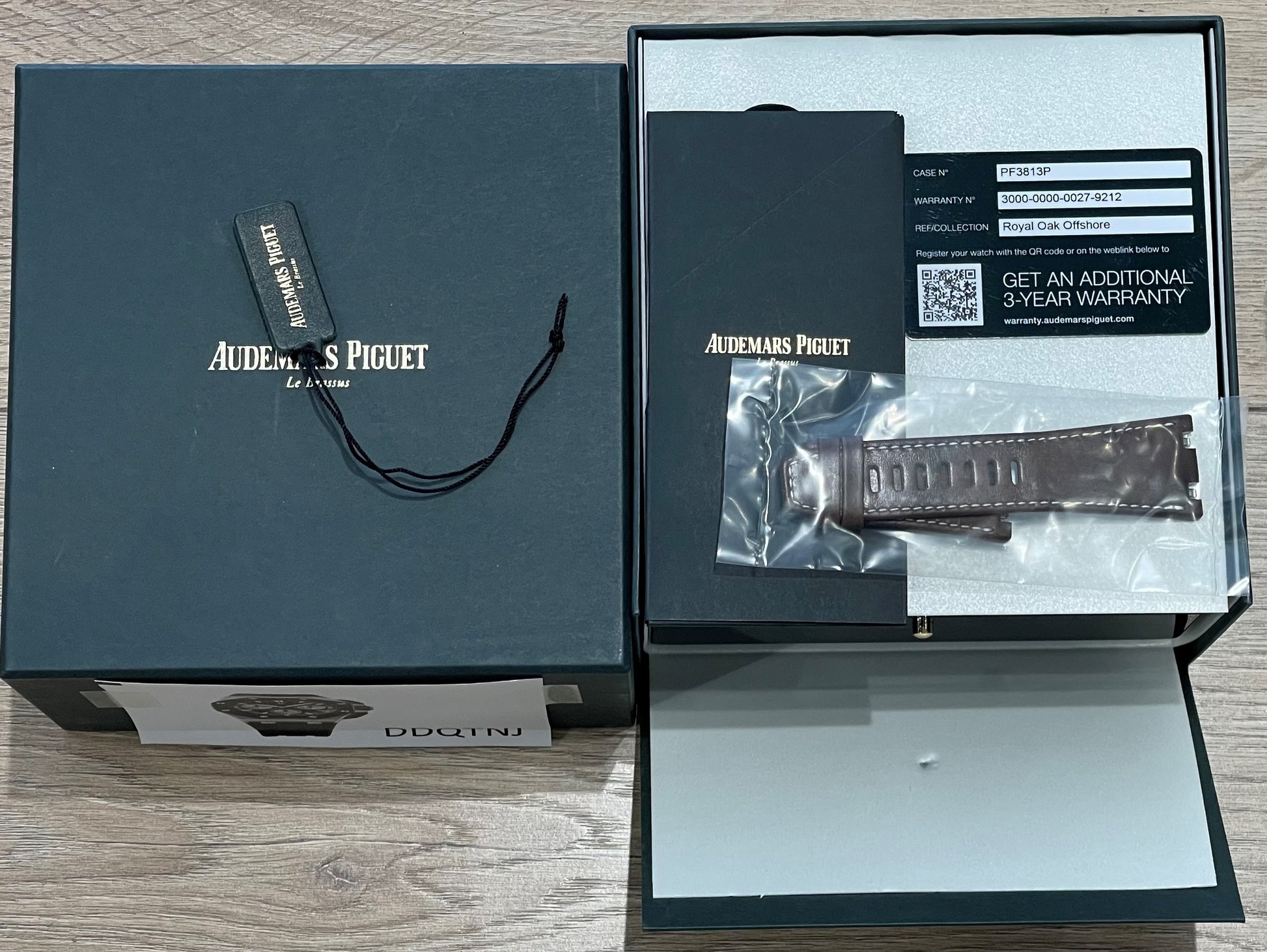 Audemars Piguet Offshore 43mm Stainless Steel and Ceramic 26420SO.OO.A002CA.01 - Beverly Hills Watch Company