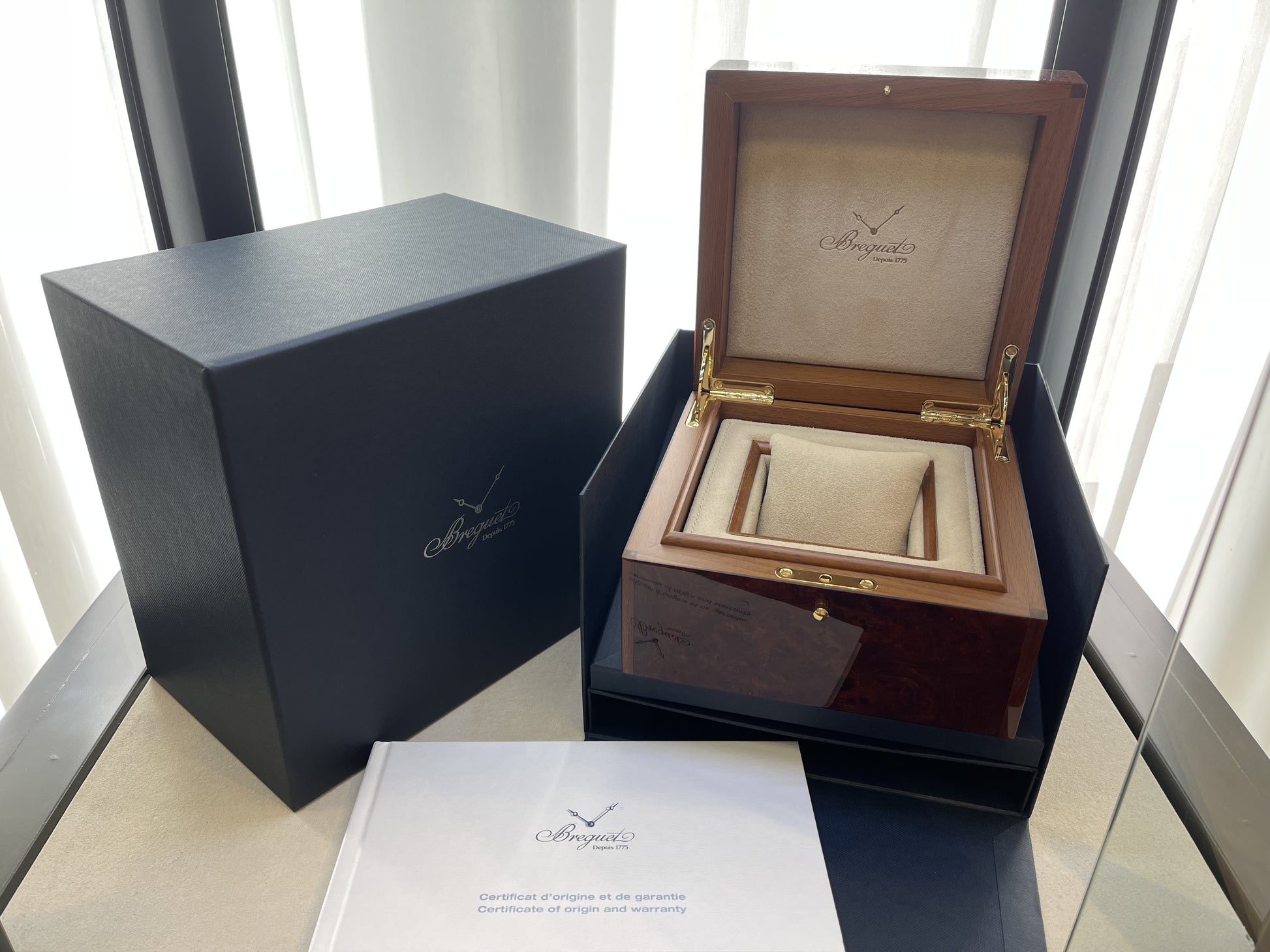 Breguet Marine Mother of Pearl 18kt White Gold Rubber 8818BA/59/564.DD00 - Beverly Hills Watch Company