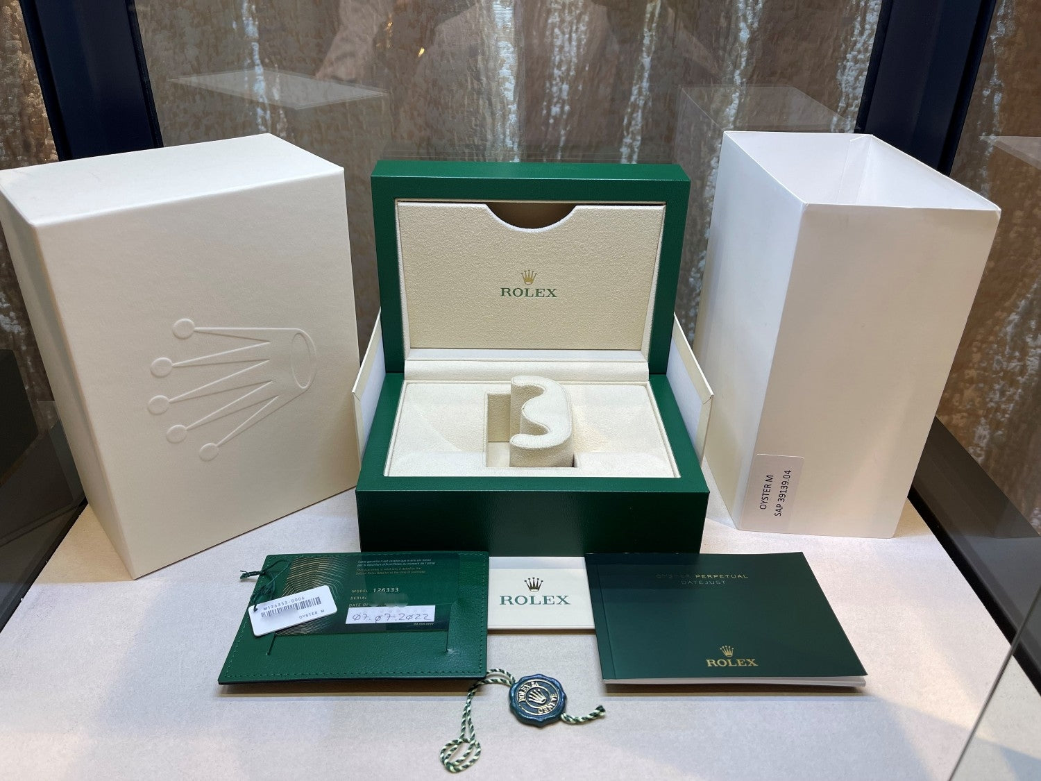 Rolex Datejust 41mm Black Diamond Dial Yellow Gold and Stainless Jubilee 126333 - Beverly Hills Watch Company