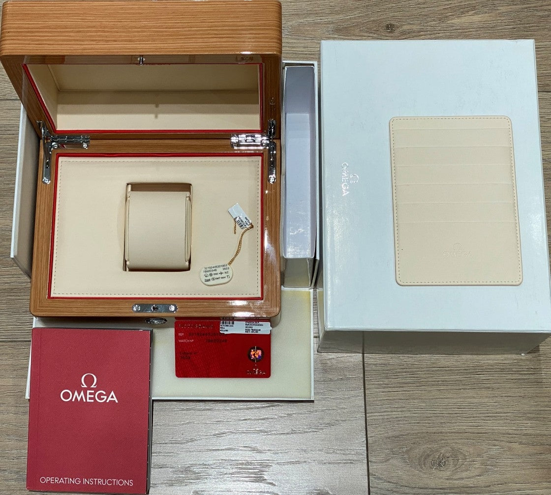 Omega Speedmaster HB-SIA Solar Impulse 44mm Titanium 321.92.44.52