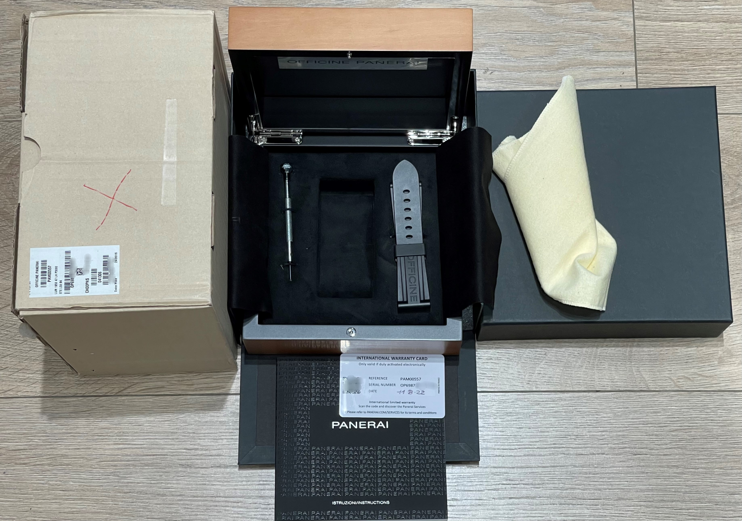 Panerai Luminor 1950 Left-Handed 47mm PAM00557 - Beverly Hills Watch Company