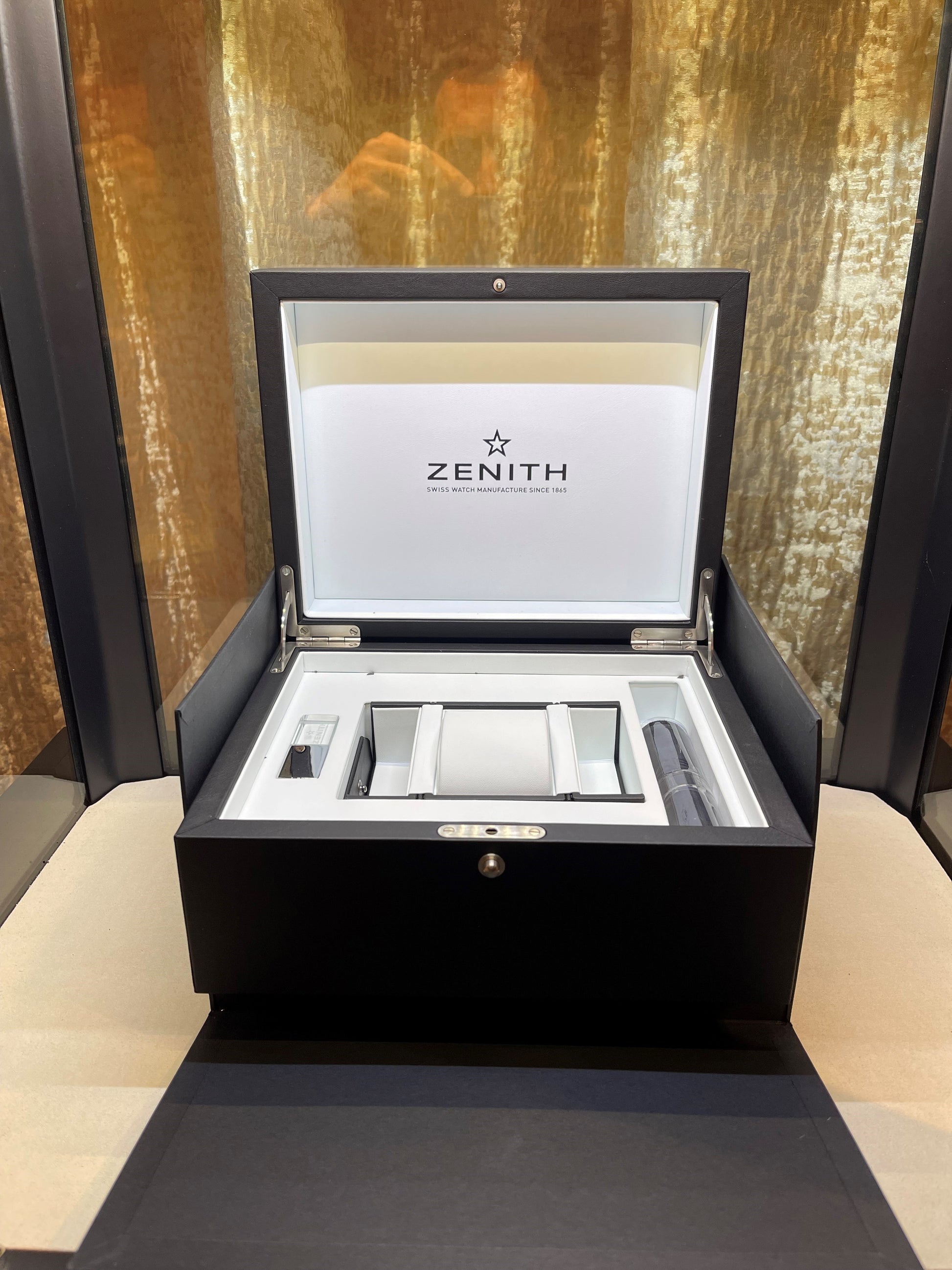 Zenith Defy El Primero 21 Black Ceramic 44mm 49.9000.9004/78 M9000 - Beverly Hills Watch CompanyZenith Defy El Primero 21 Black Ceramic 44mm 49.9000.9004/78 M9000 - Beverly Hills Watch CompanyZenith Defy El Primero 21 Black Ceramic 44mm 49.9000.9004/78 M9