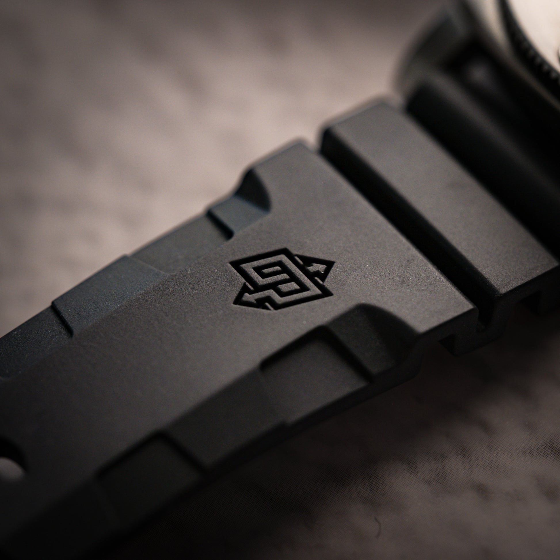 Panerai Submersible Quaranta Quattro PAM01229 - Beverly Hills Watch Company