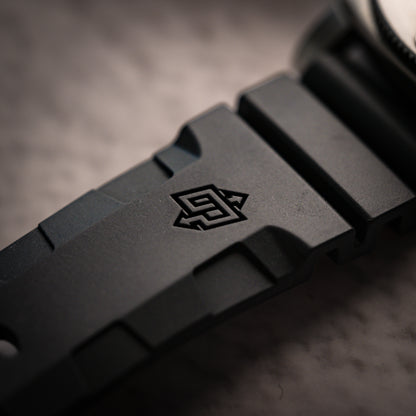 Panerai Submersible Quaranta Quattro PAM01229 - Beverly Hills Watch Company