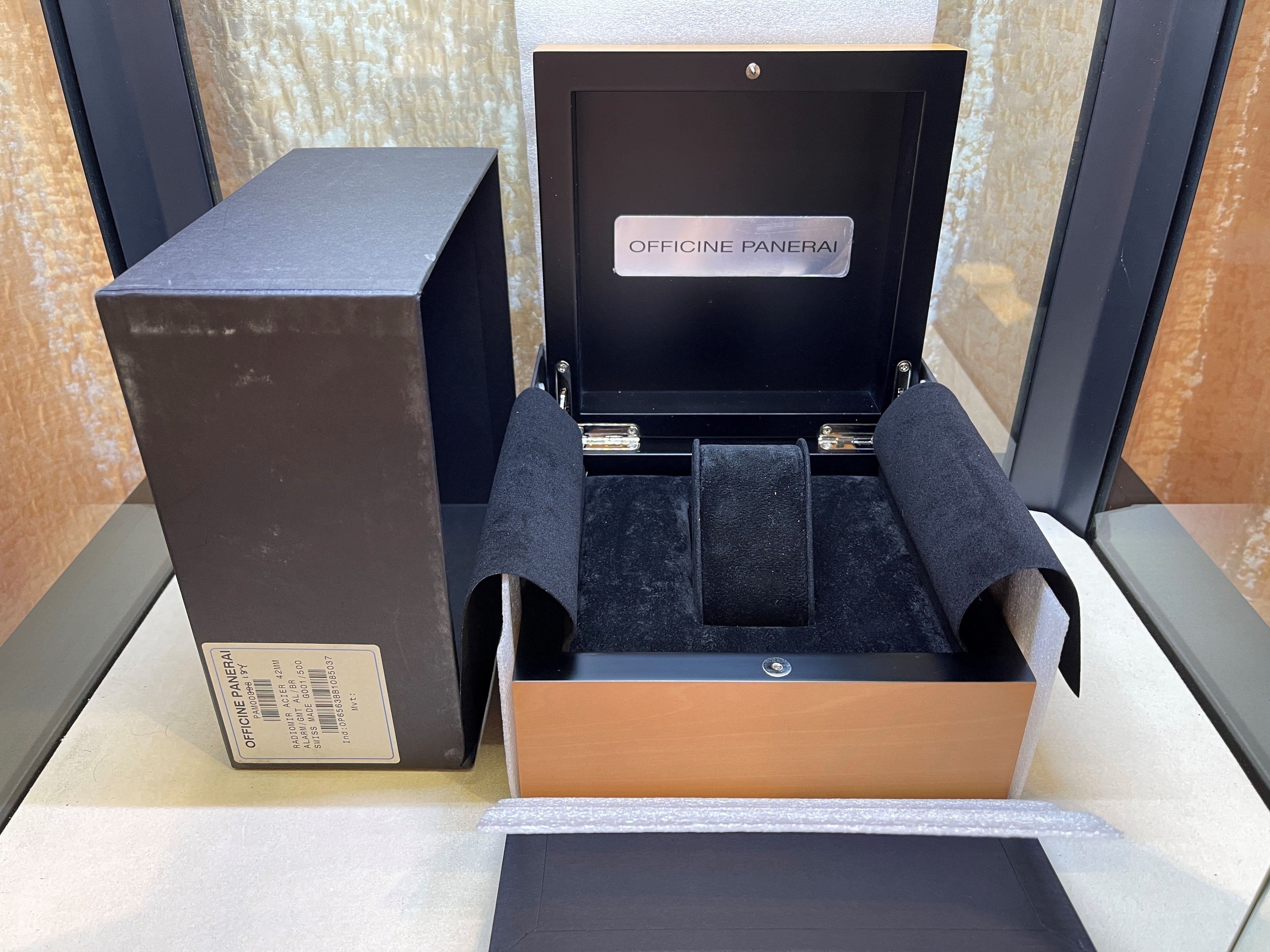 Panerai Radiomir Alarm GMT 42mm Stainless Steel PAM00098 - Beverly