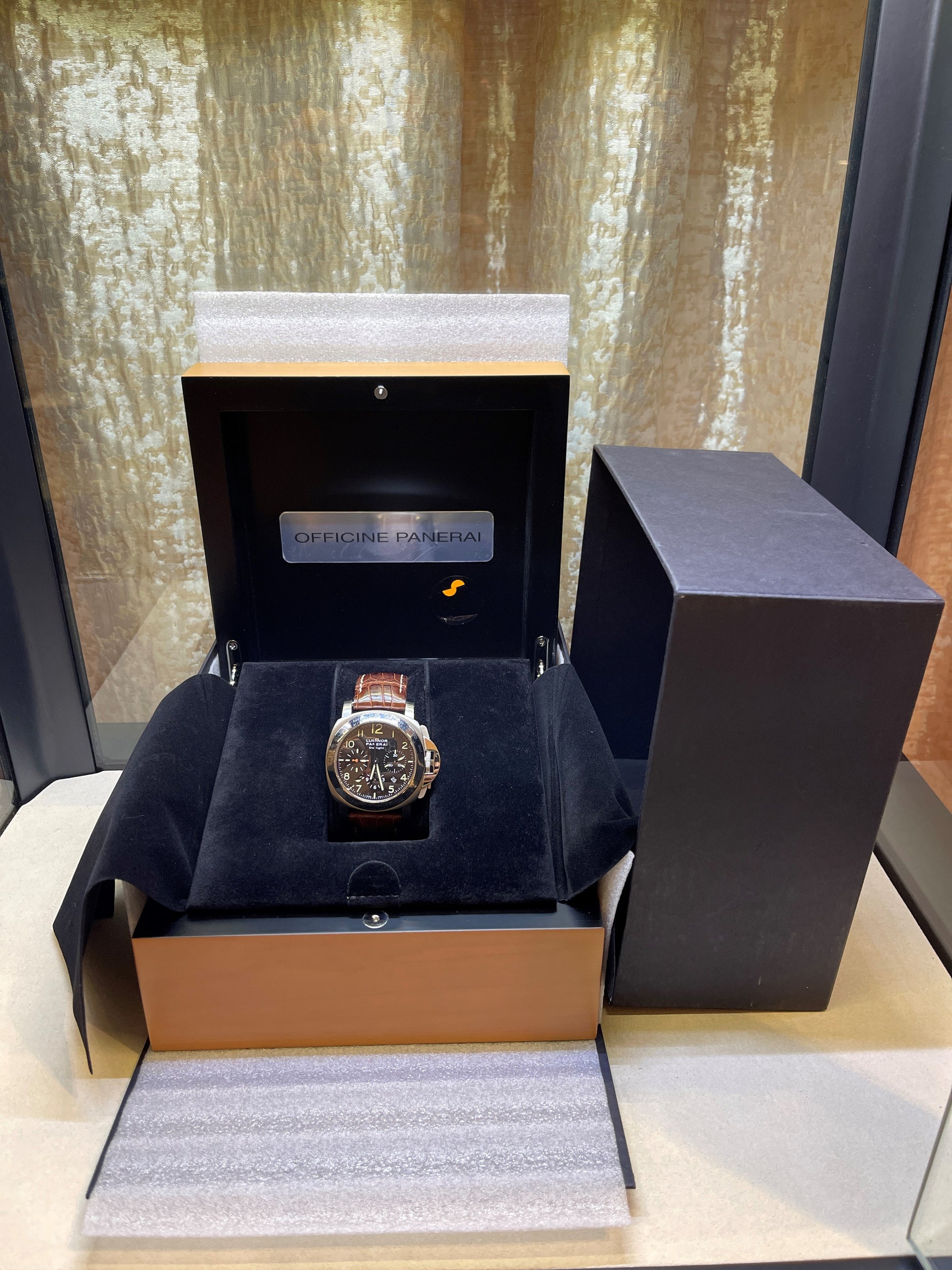 Panerai Luminor Daylight Chronograph 44mm Black Dial PAM00196 - Beverly Hills Watch Company