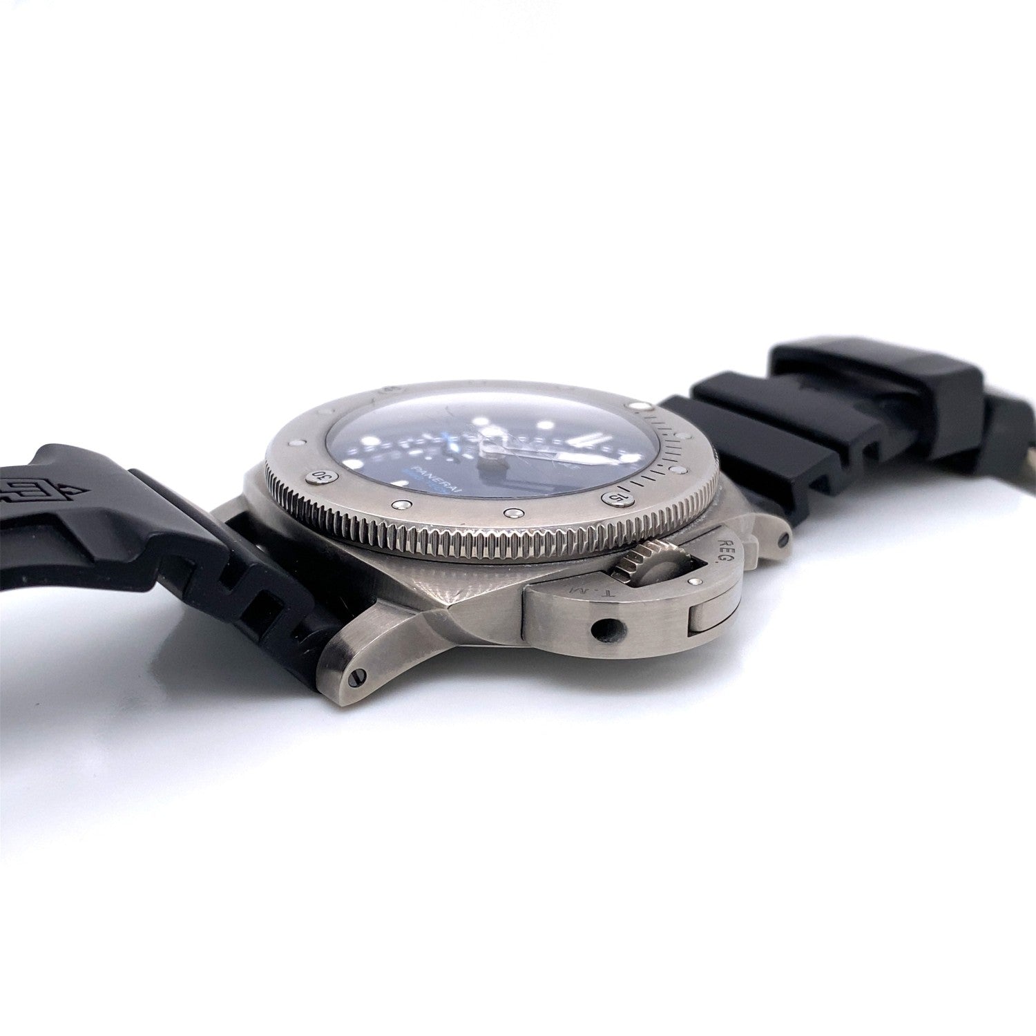 Panerai Submersible 47mm BMG-Tech Blue Dial PAM00692 - Beverly Hills Watch Company