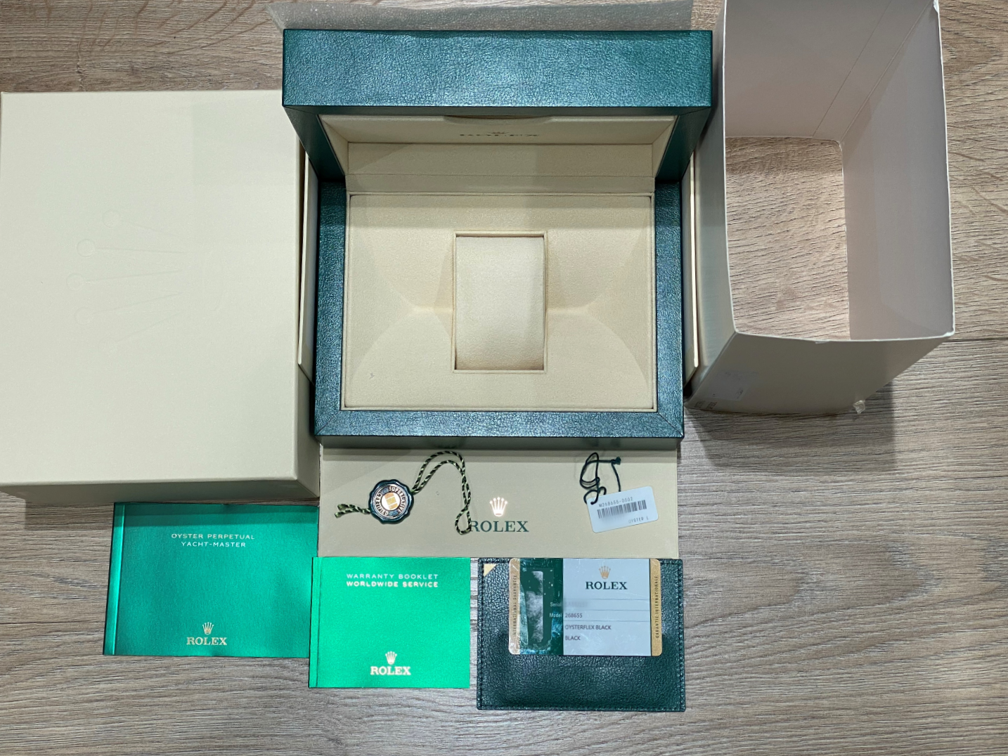 Rolex Yacht-Master 37mm Everose Black Dial Rubber Strap 268655 RAD046 -  Beverly Hills Watch Company