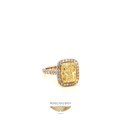Radiant Cut 4.60ct Fancy Yellow Diamond GIA VV05UE - Beverly Hills Watch and Jewelry Company