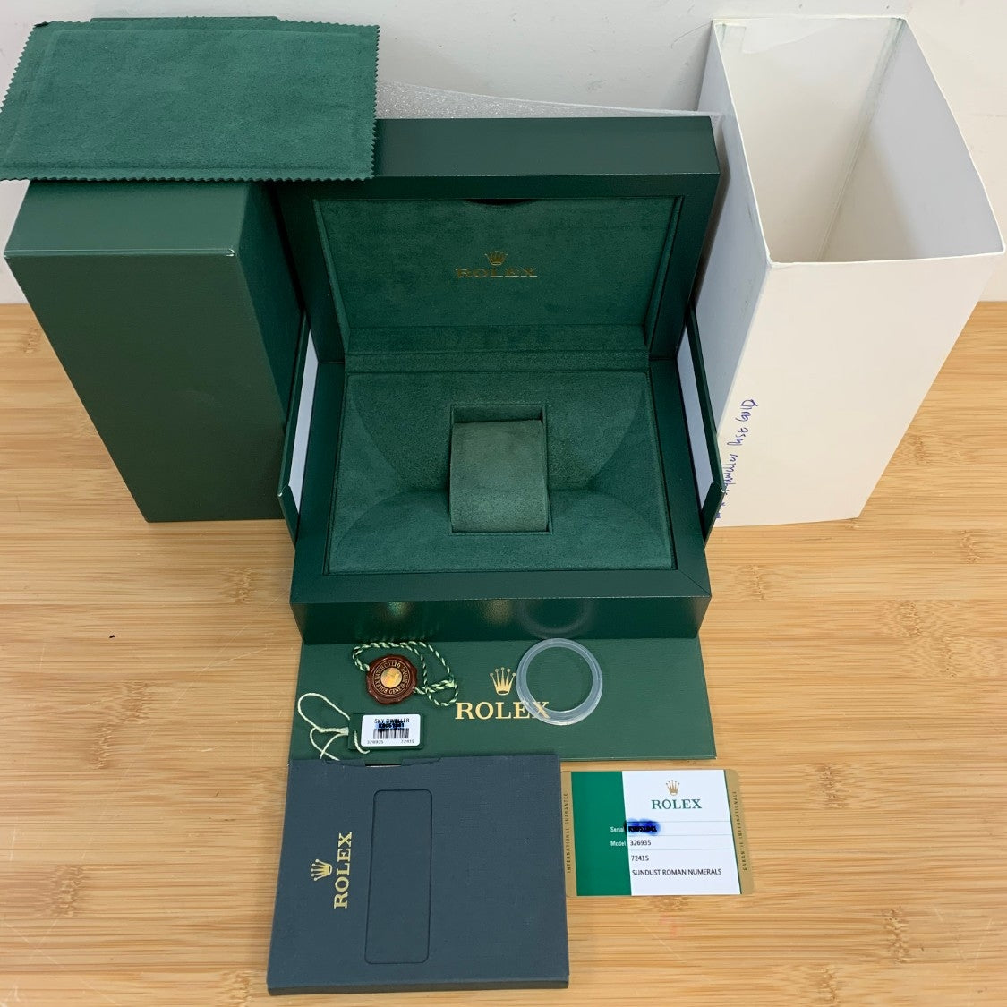 Rolex Sky Dweller Rose Sundust Dial Everose Gold 326935 Z9YJL0