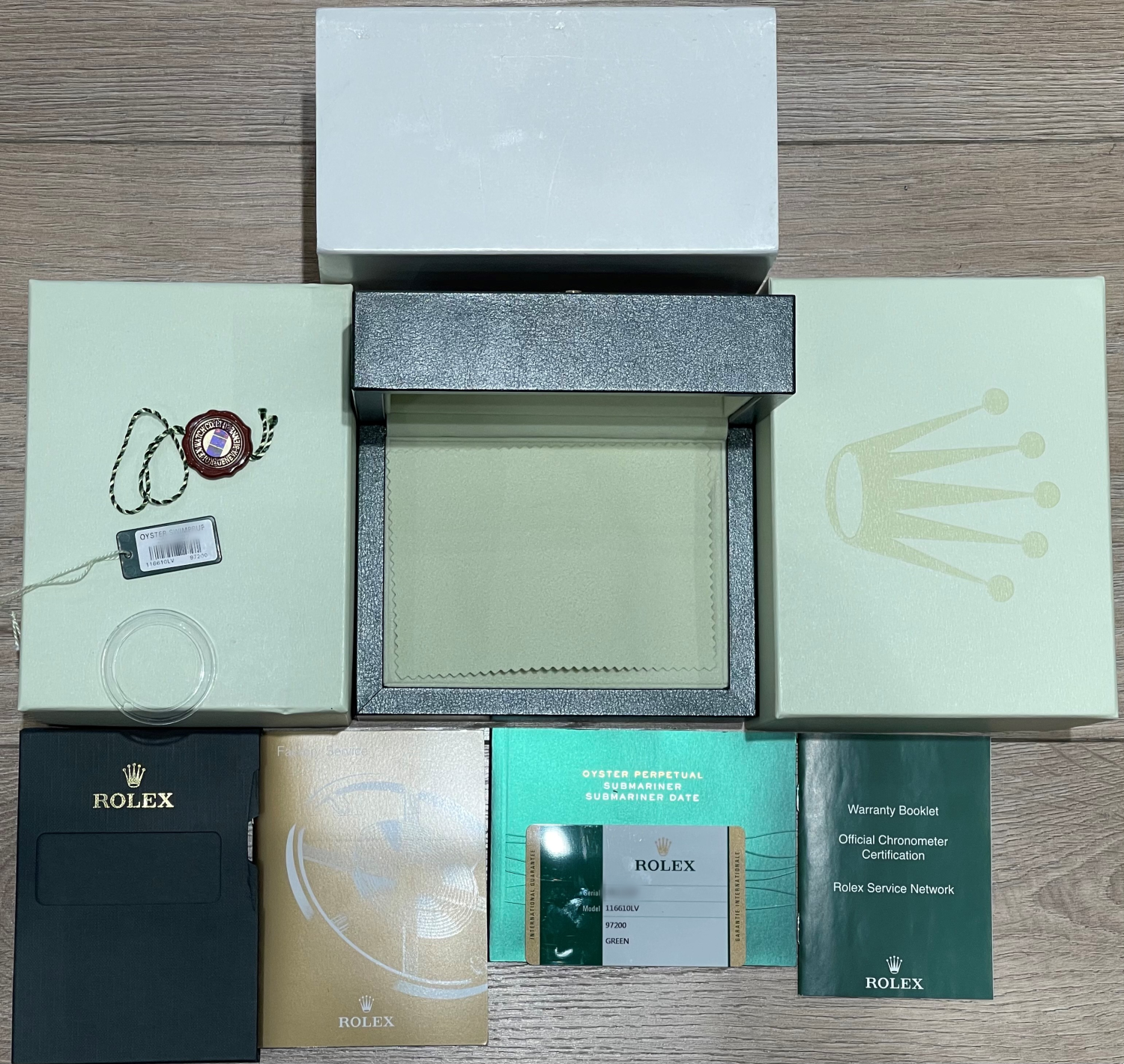 Rolex Submariner Stainless Steel Green Ceramic Bezel and Dial "Hulk" 116610LV XZ7Y8N  - Beverly Hills Watch Company