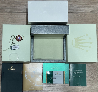 Rolex Submariner Stainless Steel Green Ceramic Bezel and Dial "Hulk" 116610LV XZ7Y8N  - Beverly Hills Watch Company