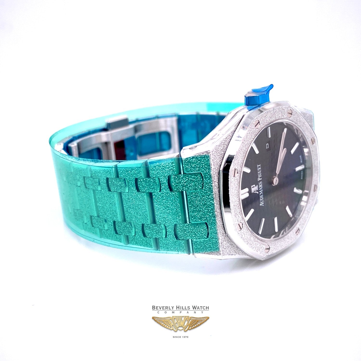 Audemars Piguet 33mm Royal Oak Frosted White Gold Ladies Quartz Black Dial 67653BC.GG.1263BC.02 - Beverly Hills Watch